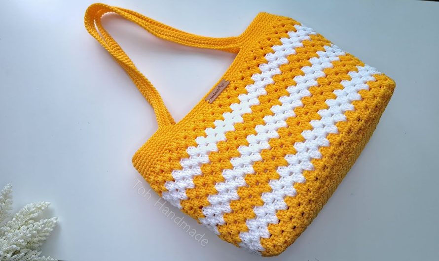 How to Crochet a Chic Two-Tone Granny Stripe Tote Bag